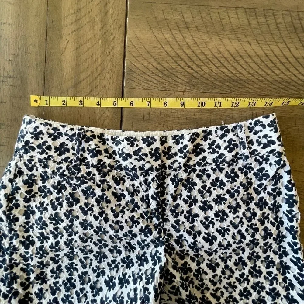 Ann‎ Taylor Loft Navy and White Eyelet Shorts - 0